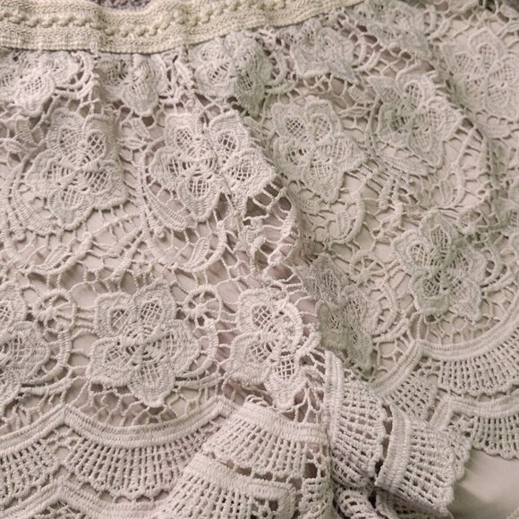 Ladies size XL Lace Shorts - Picture 2 of 3